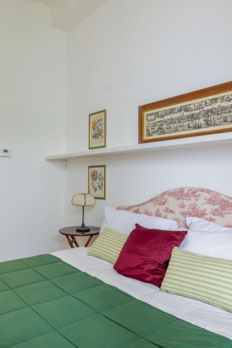 Colosseum Charming Apartment Rome Exterior photo
