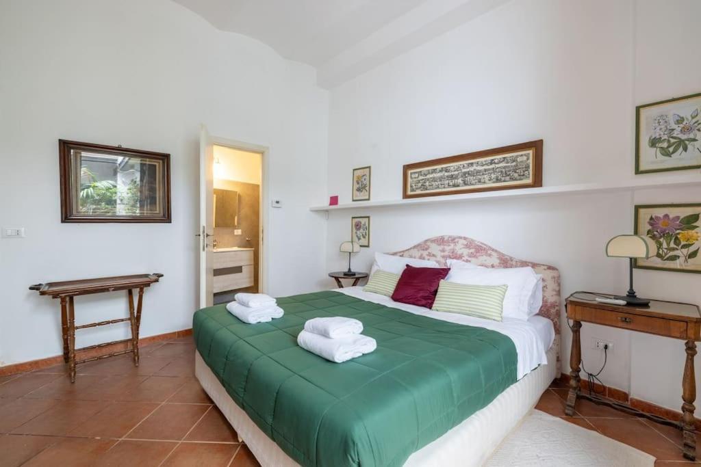 Colosseum Charming Apartment Rome Exterior photo